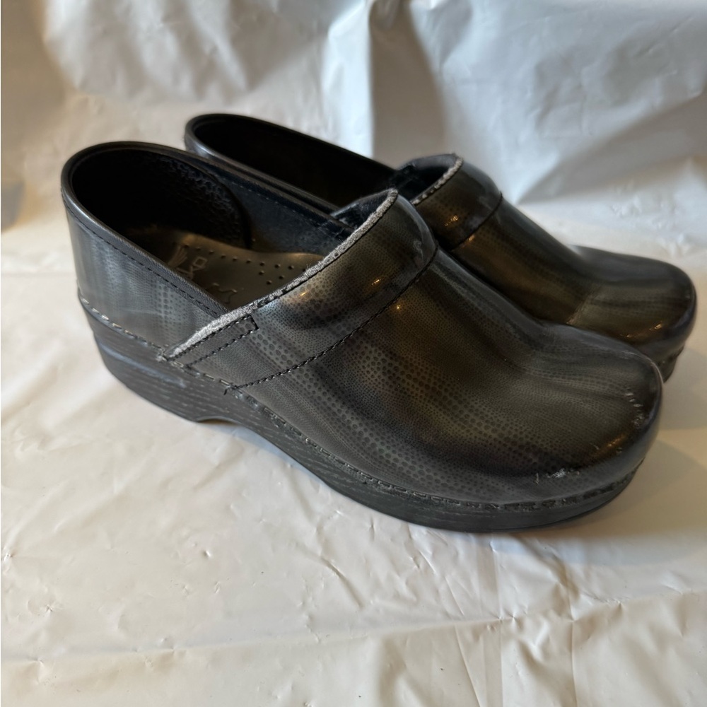 Dansko Proffesional Clogs Womens 36 Shoes Nursing Comfort Slip On US 5.5 / 6